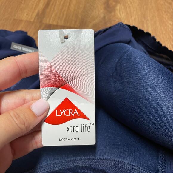 Lands End Womens Solid Navy Blue Tankini Swim Top Drape Banded 18DD Molded Cups - Picture 7 of 7